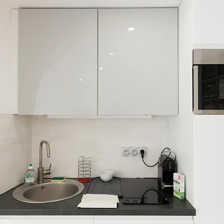 Upstays Port Terrace 35m * Cannes